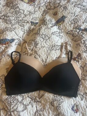 aerie Wireless Smooth T-Shirt Bras in Black and Nude adjustable T-back straps